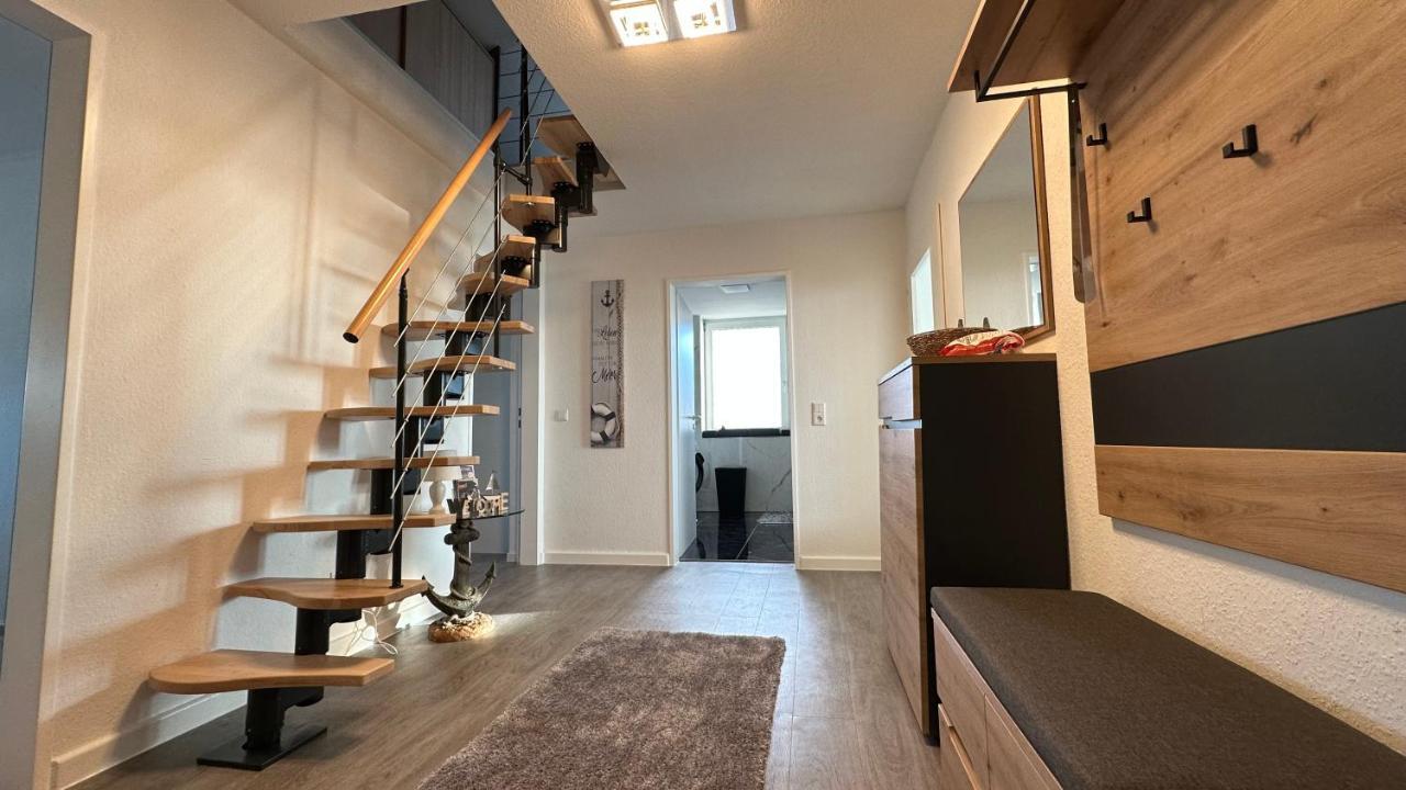 Ferienwohnung Mit Blick Aufs Meer In Wilhelmshaven Bagian luar foto
